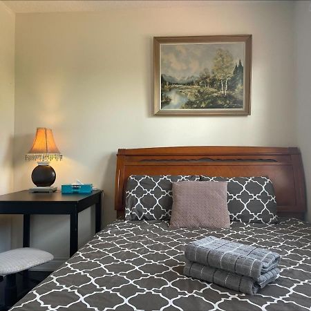 Apartament Btn Family-Style Bustling Area Self-Check-In So Fast Fiber Net Free Parking Toronto Zewnętrze zdjęcie